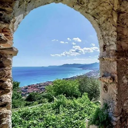 Cinque Terre House With Breakfast, Private Pool, Jacuzzi And Parking Villa